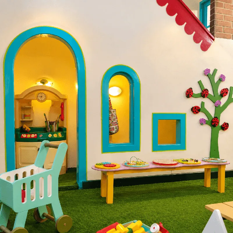 Casita de Madera y Cocinita Didáctica